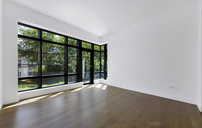 Məşhur model mənzilini bu qiymətə satır - FOTOLAR